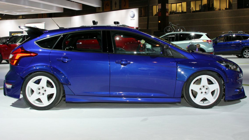 Illustration for article titled Ford TrackSTer: An Incredible 500 Horsepower Focus With A Stupid Name